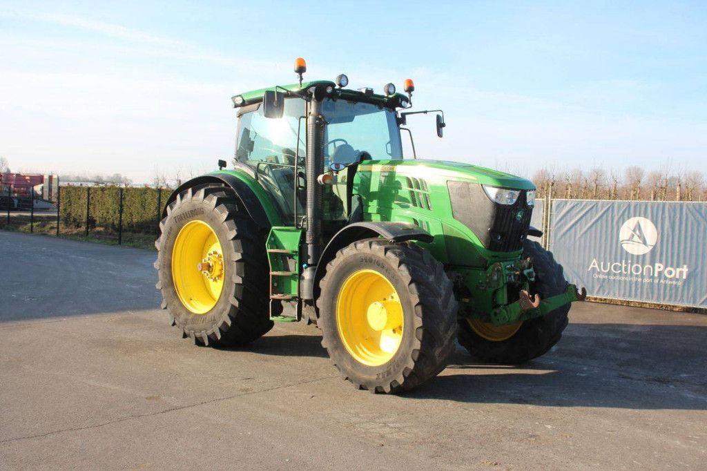 Tractor John Deere 6210R Diesel 2014
