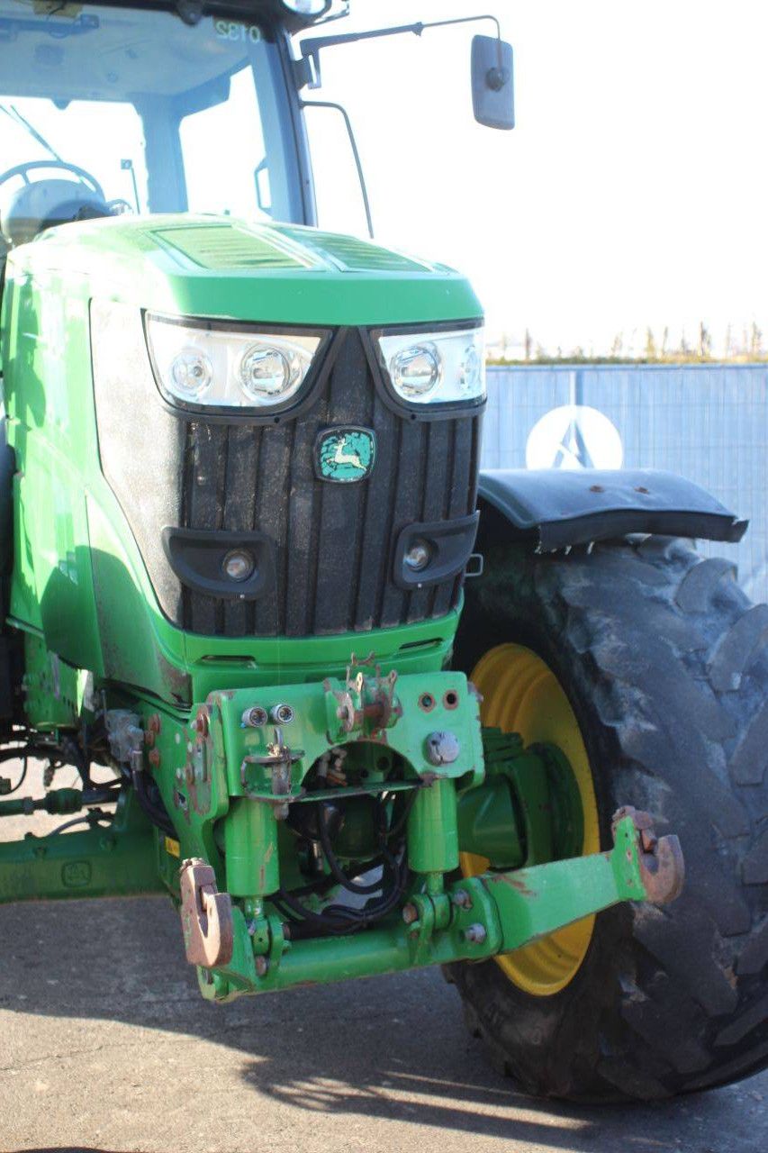 Tractor John Deere 6210R Diesel 2014