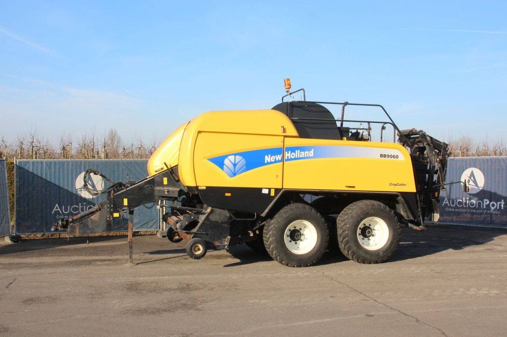 Ballenpresse New Holland BB9060 2011