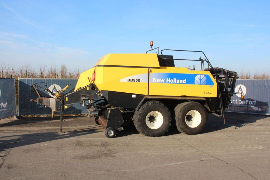 Baler New Holland BB950A 2007