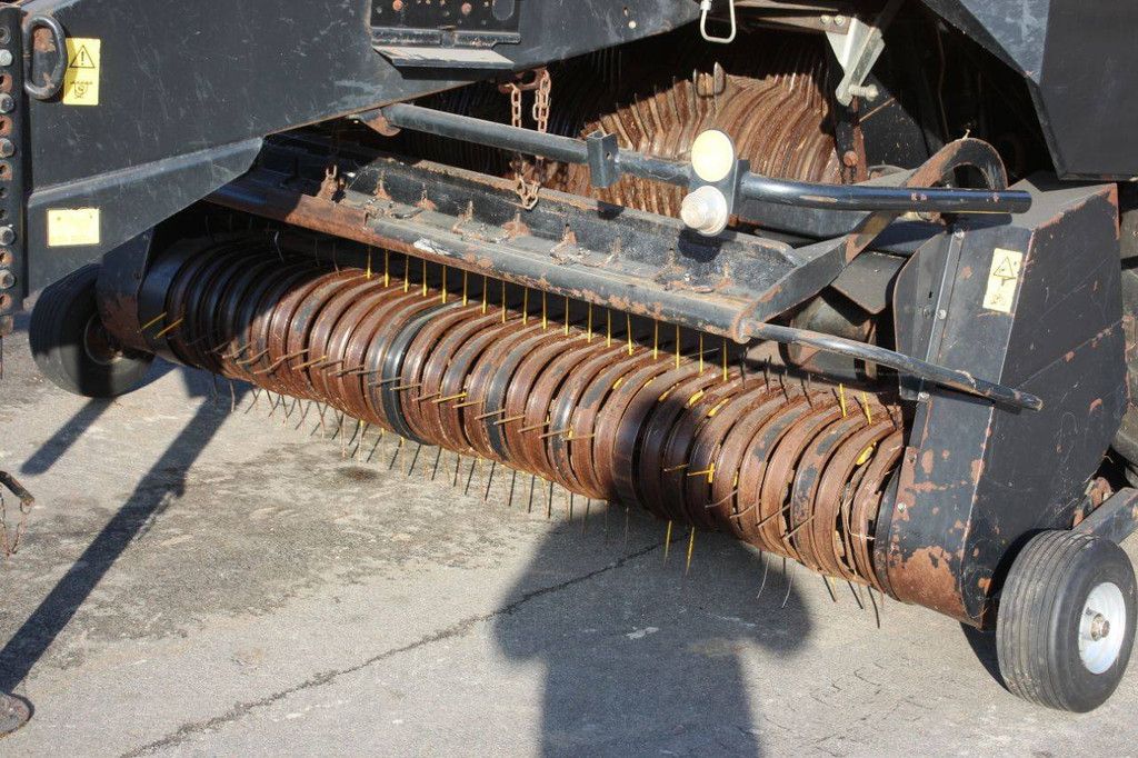 Baler New Holland BB950A 2007