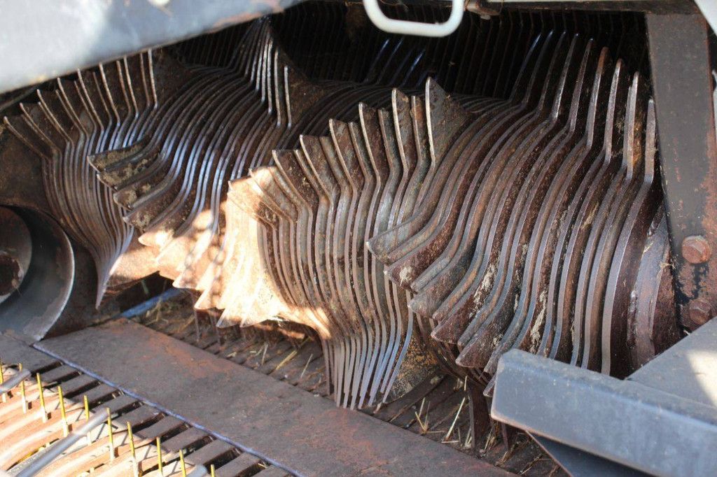 Baler New Holland BB950A 2007