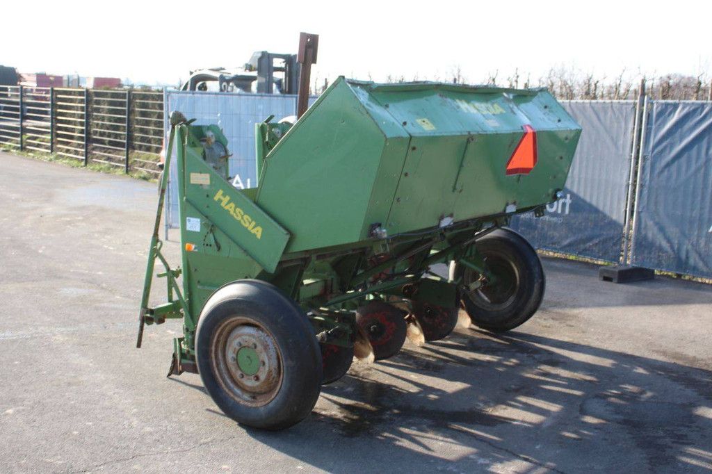 Hassia GLB 4D seed drill