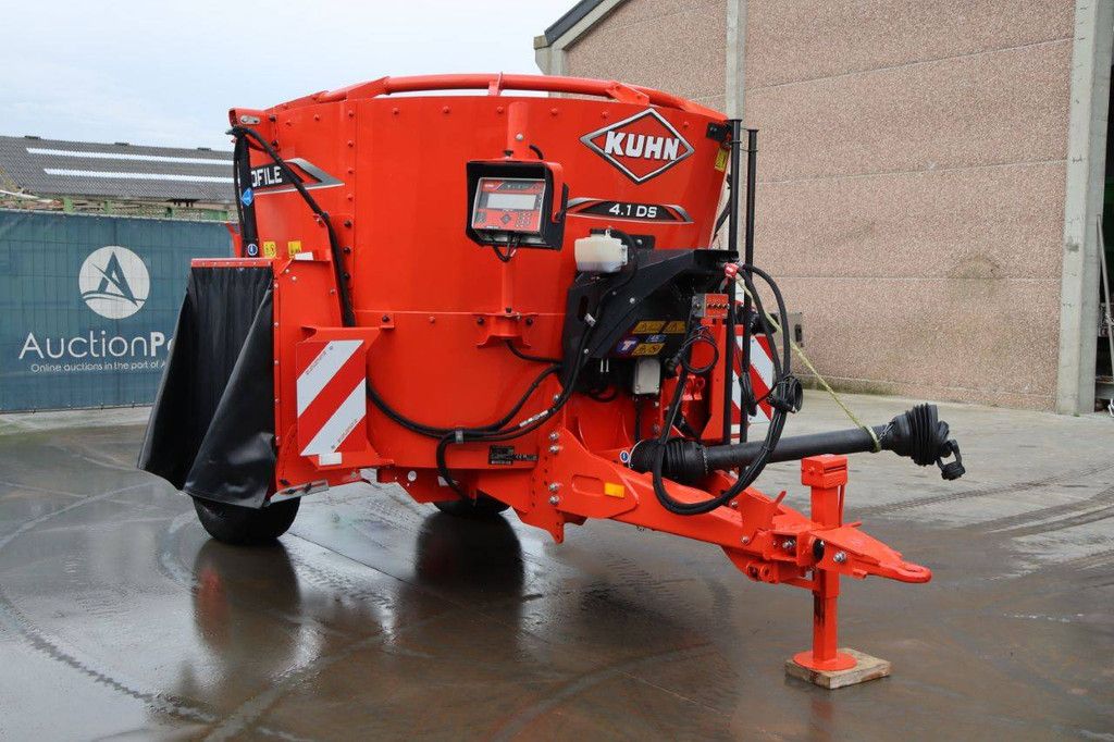 Kuhn PROFILE 1DS DG 2020 New Mixer Feed Wagon