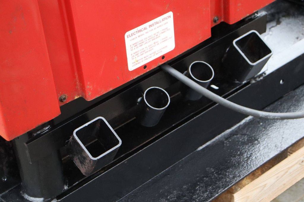 Tire changer Coats 9000