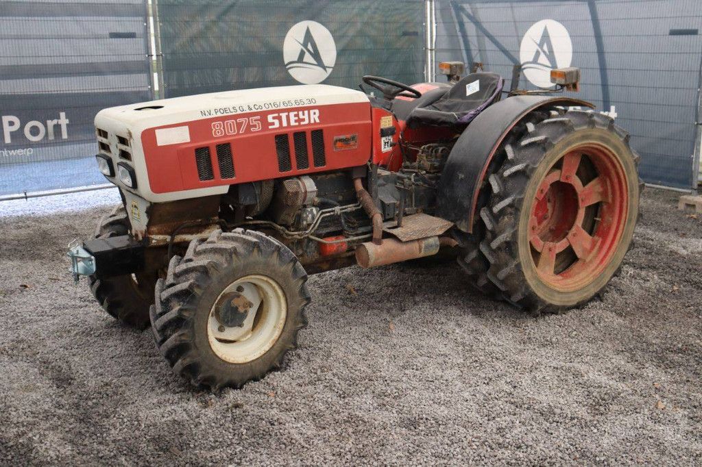 Smalspoor tractor Steyr 8075A Diesel 64pk (Marge)