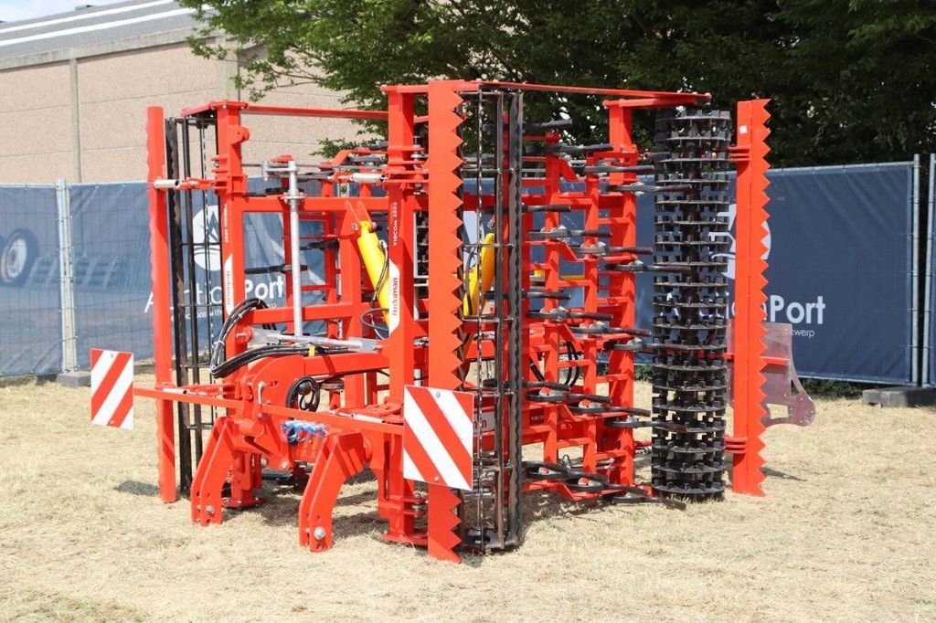 Seedbed preparer Özduman VIBCOM 4000 New