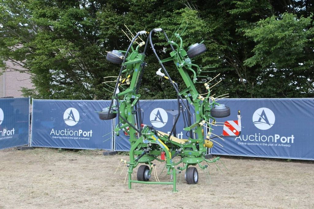 Hay tedder Krone Vendro 680 2025 New