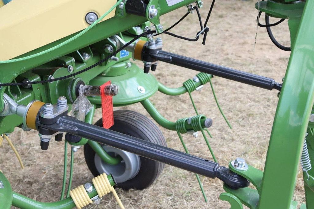 Hay tedder Krone Vendro 680 2025 New