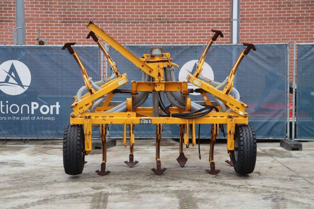 Joskin 4400/11SH fertiliser spreader