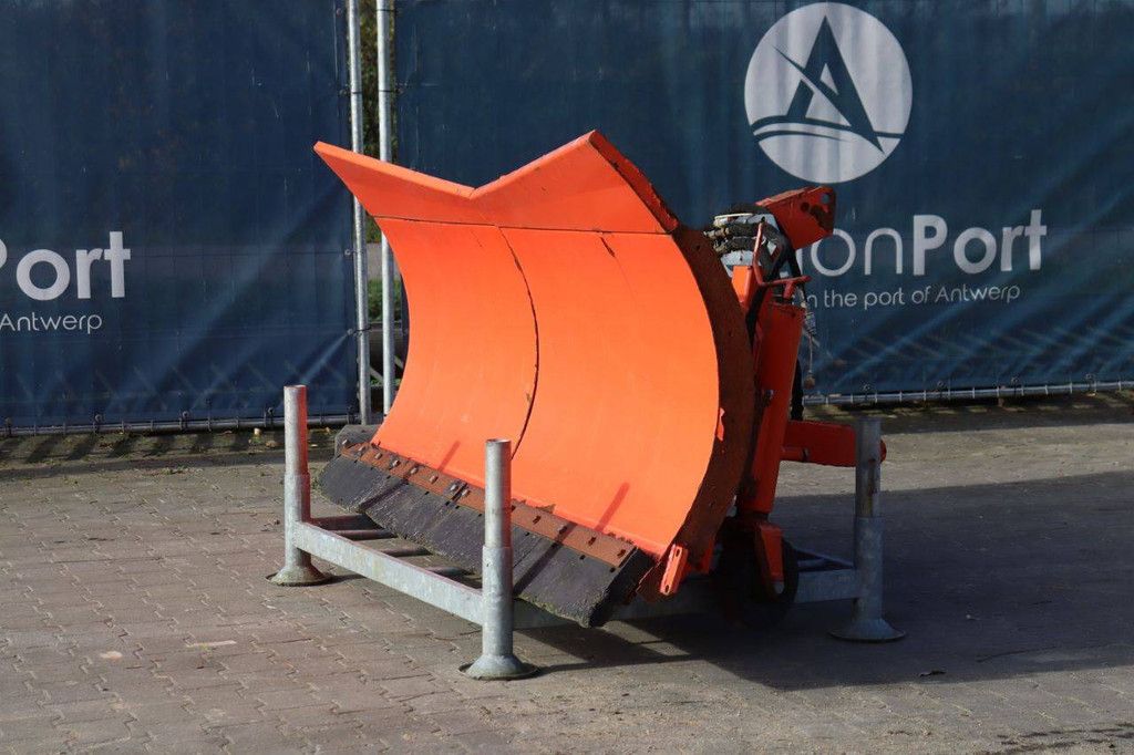 Schneepflug Boxer PU2600