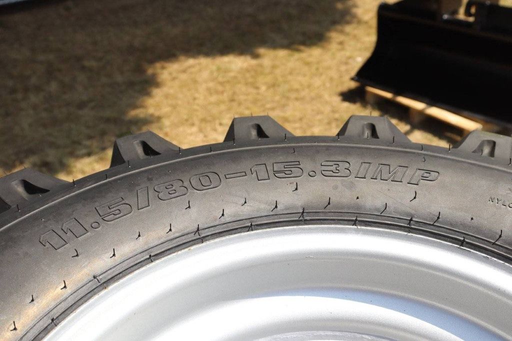 Set van 4 banden Nieuw