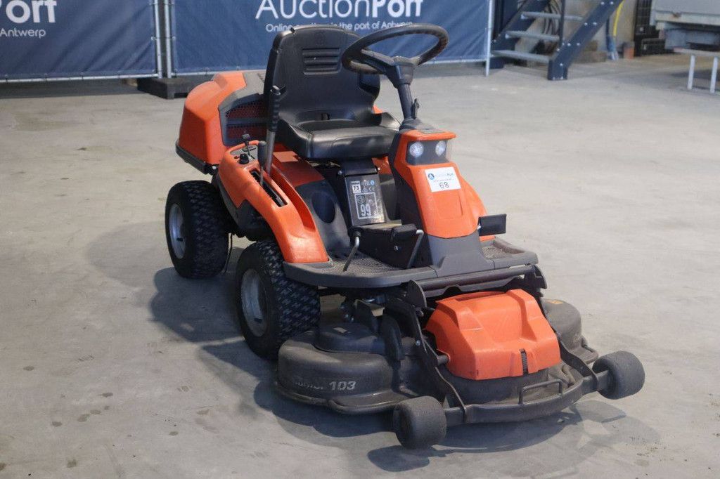 Husqvarna R216TAWD Benzin-Aufsitzmäher 9,7 kW 2019