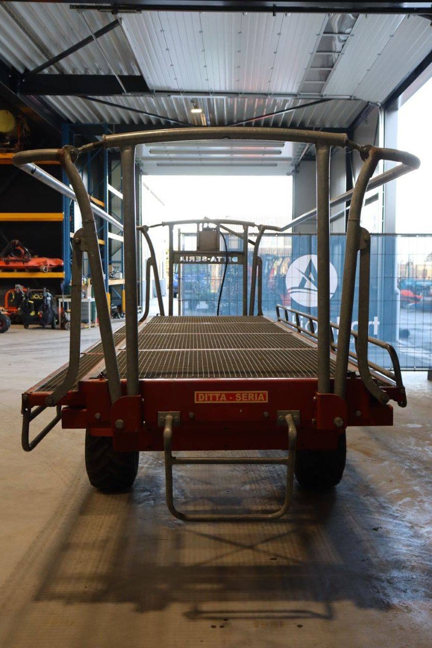 Anhängermontierte Hubarbeitsbühne Ditta-Seria DS-PI 2014