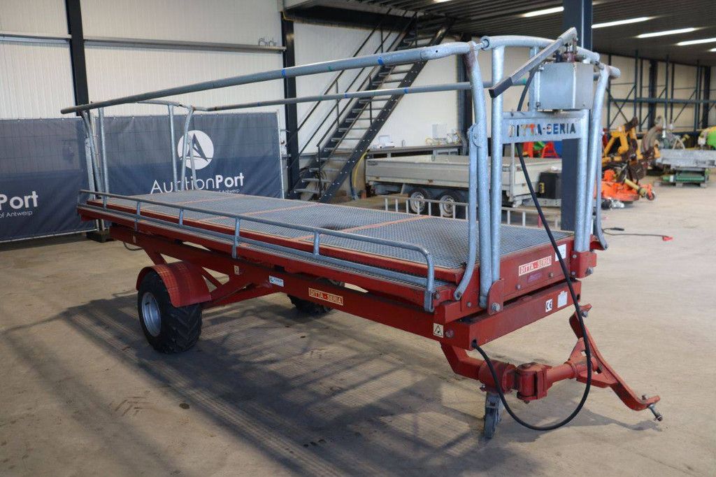 Anhängermontierte Hubarbeitsbühne Ditta-Seria DS-PI 2014