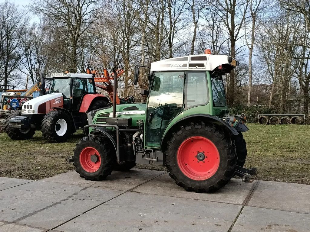 Fendt 211F Vario TMS