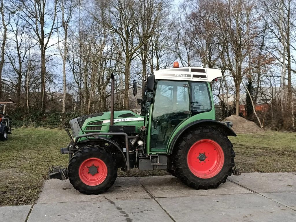 Fendt 211F Vario TMS