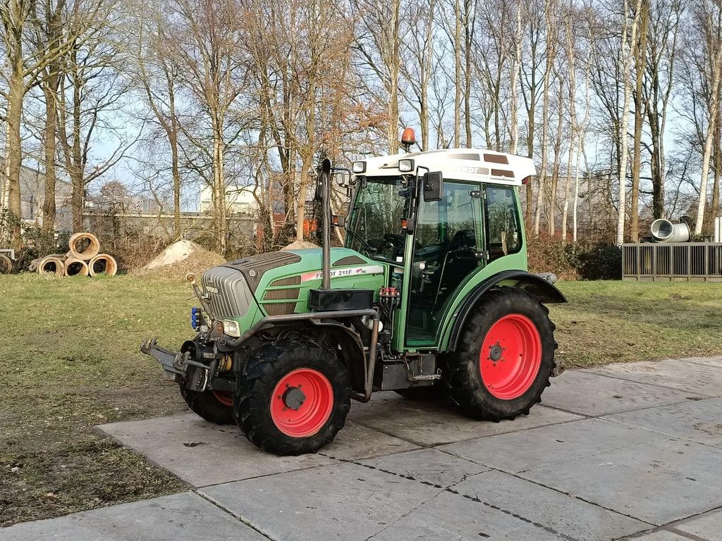 Fendt 211F Vario TMS