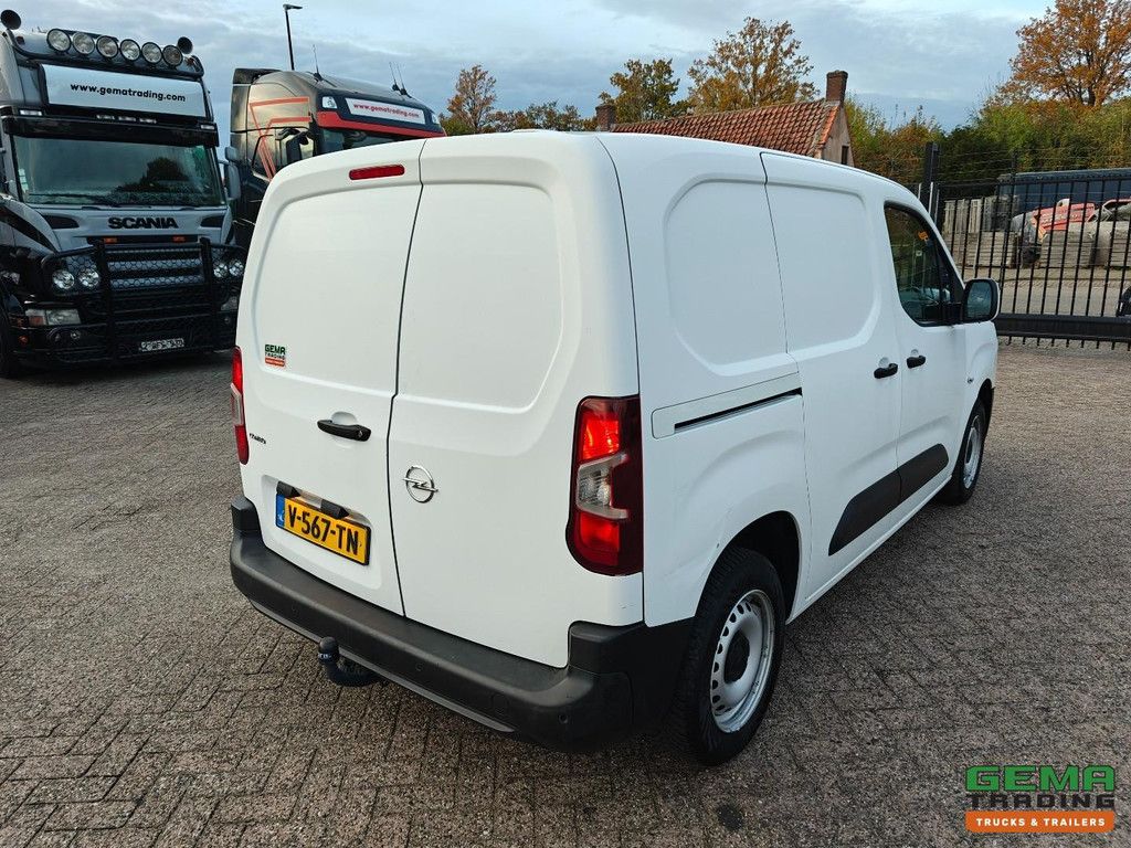 Opel COMBO 1.6D Euro6 - L1H1 - Manual transmission - Navigation - Tow bar