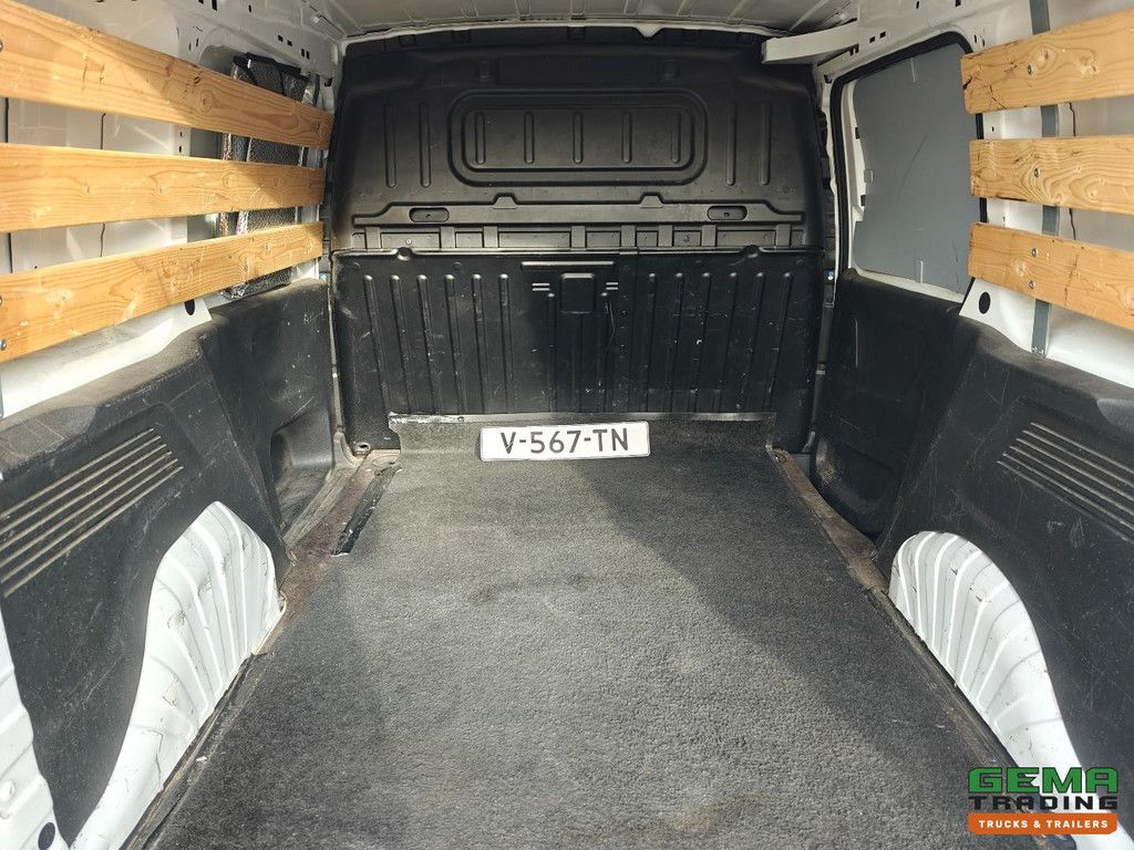 Opel COMBO 1.6D Euro6 - L1H1 - Manual transmission - Navigation - Tow bar