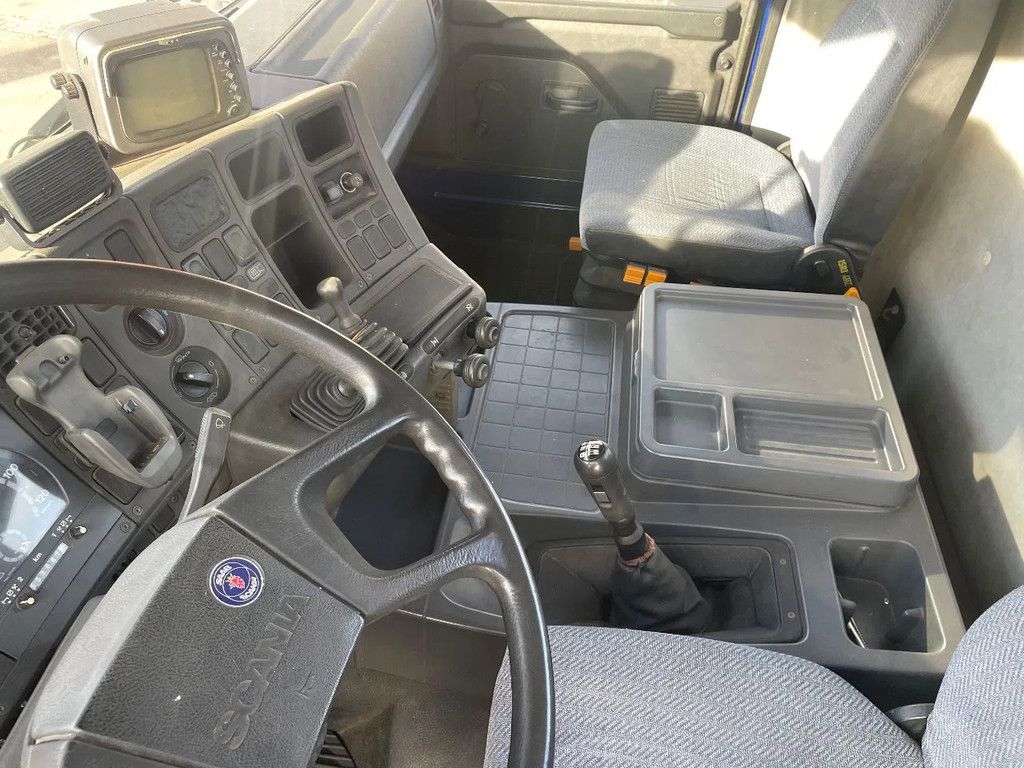 Scania 93M 230 pk bladgeveerd Leebur Haaksysteem