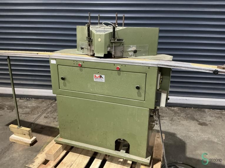 Double mitre saws Brevetti