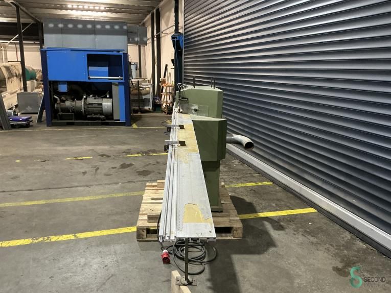 Double mitre saws Brevetti