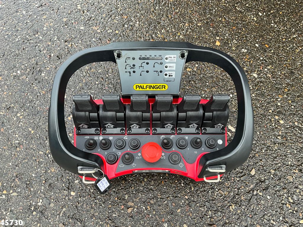 Volvo FE 350 Euro 6 Palfinger 14 Tonmeter laadkraan