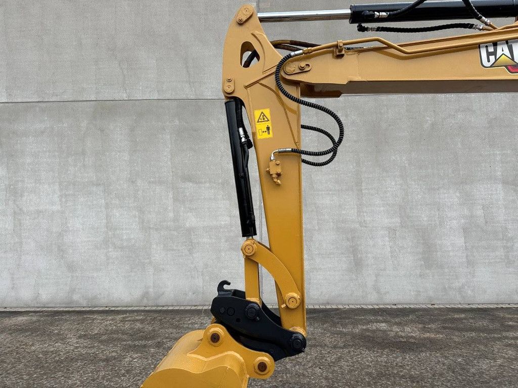 Raupenbagger Caterpillar 305.5E2 Diesel 2017