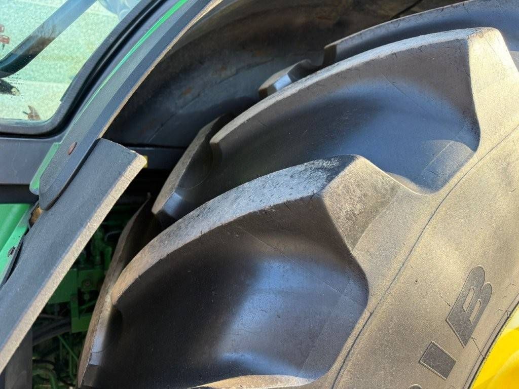 Agricultural tractor John Deere 7230R Diesel 260 hp 2013