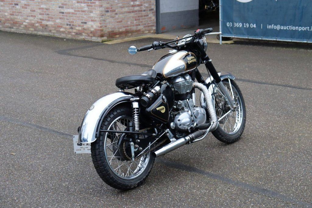 Motor Royal Enfield Bullitt Classic 500 Benzin 2016 (Margin)