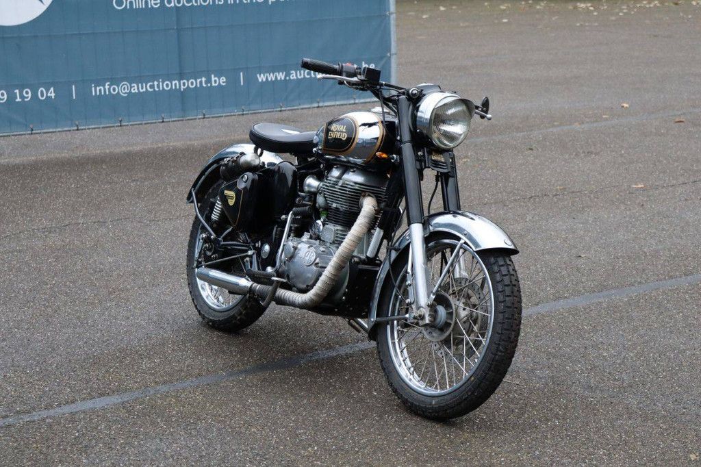 Motor Royal Enfield Bullitt Classic 500 Benzin 2016 (Margin)