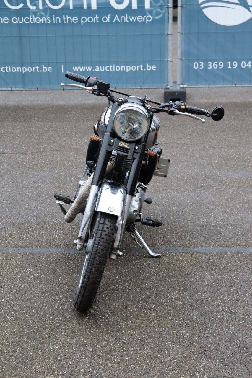 Motor Royal Enfield Bullitt Classic 500 Benzin 2016 (Margin)