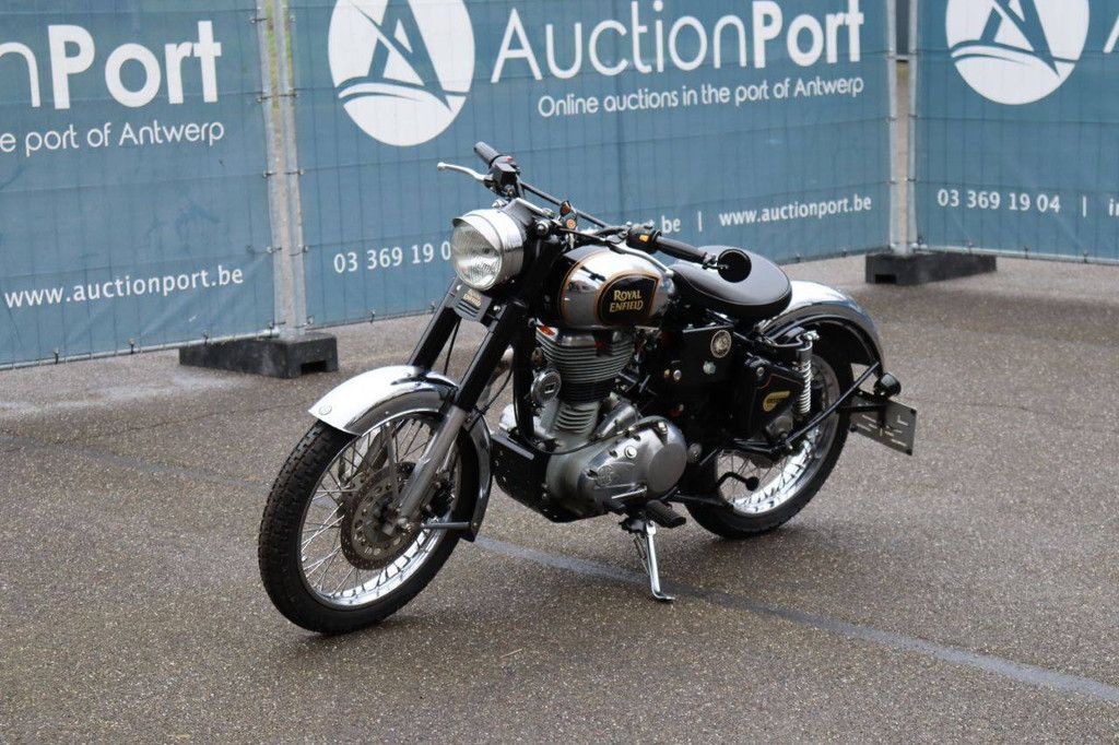 Motor Royal Enfield Bullitt Classic 500 Benzin 2016 (Margin)