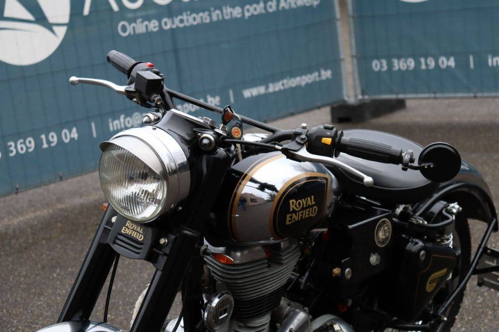 Motor Royal Enfield Bullitt Classic 500 Benzin 2016 (Margin)