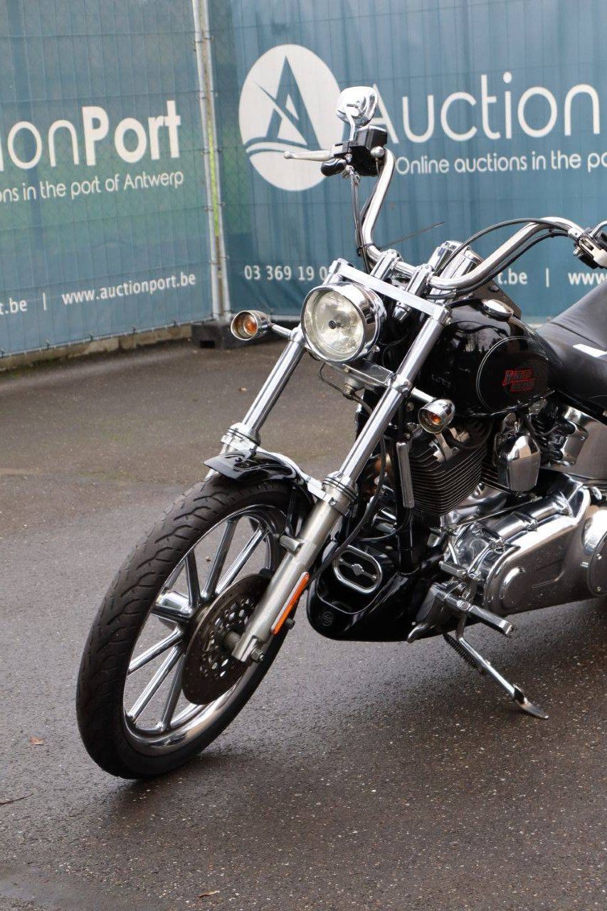 Motorrad Harley-Davidson Softail Custom Benzin 2007