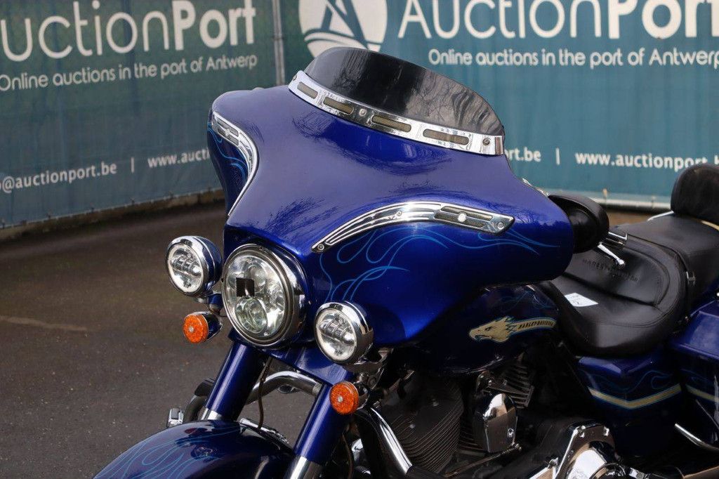 Motorrad Harley-Davidson Street Glide CVO Benzin 2010