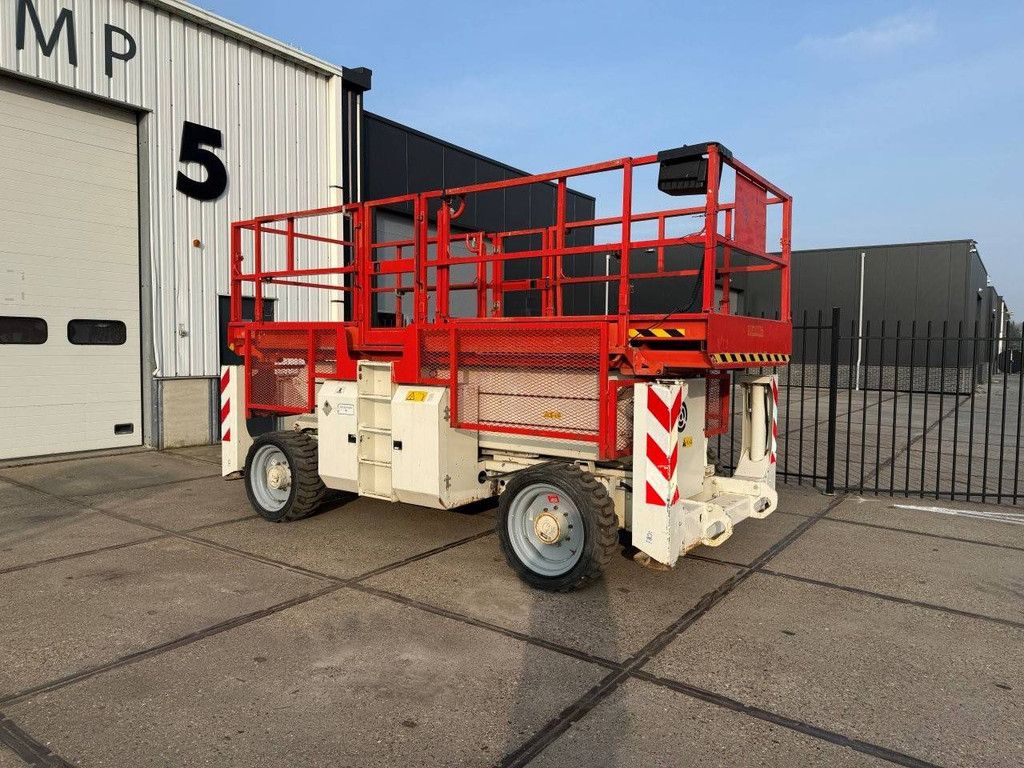 Scissor lift Genie GS3390 Diesel 12m 2010