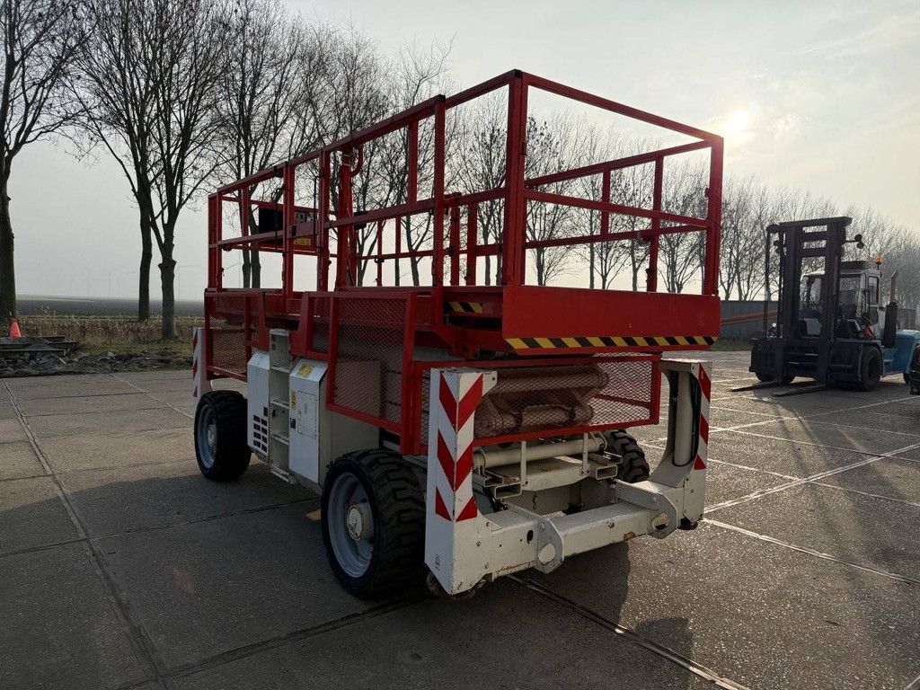 Scissor lift Genie GS3390 Diesel 12m 2010