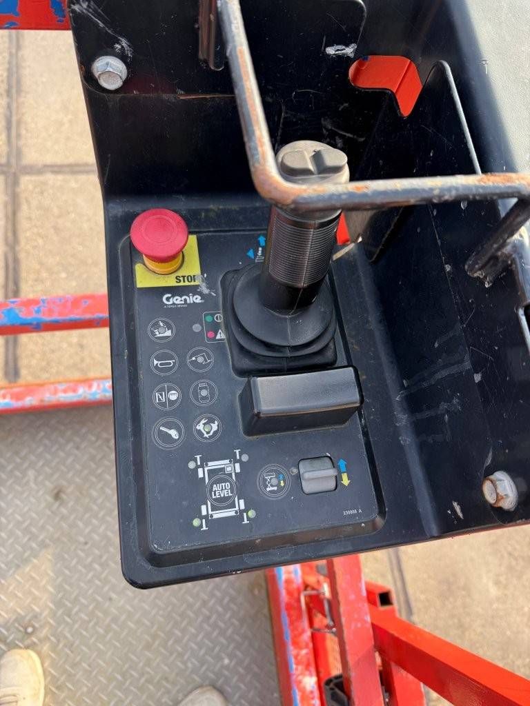 Scissor lift Genie GS3390 Diesel 12m 2010