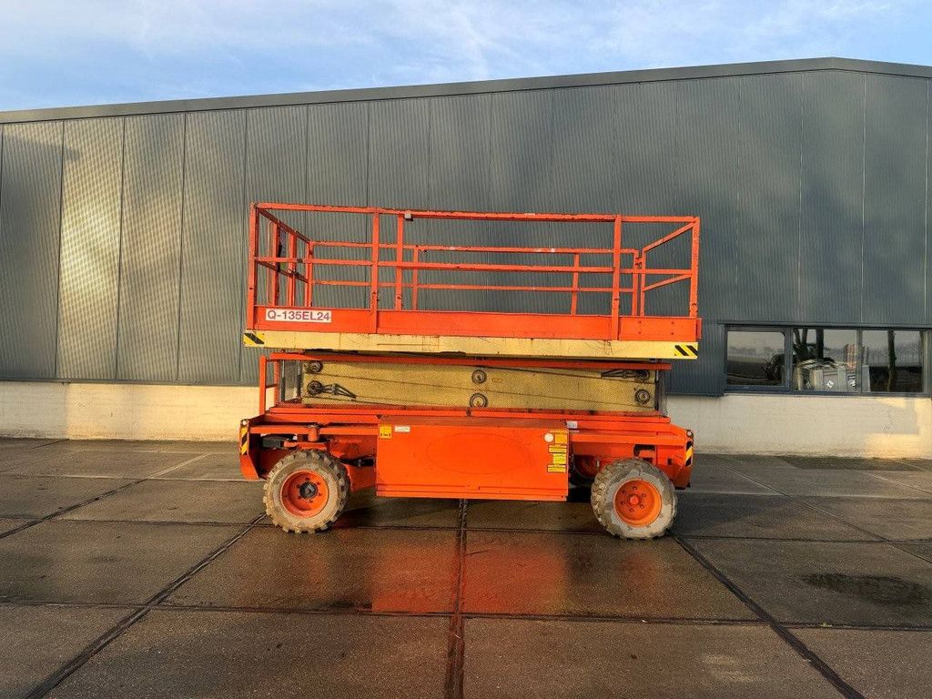 Scherenarbeitsbühne Holland Lift Monostar Q135EL24 Elektrisch 15,5 m 2010