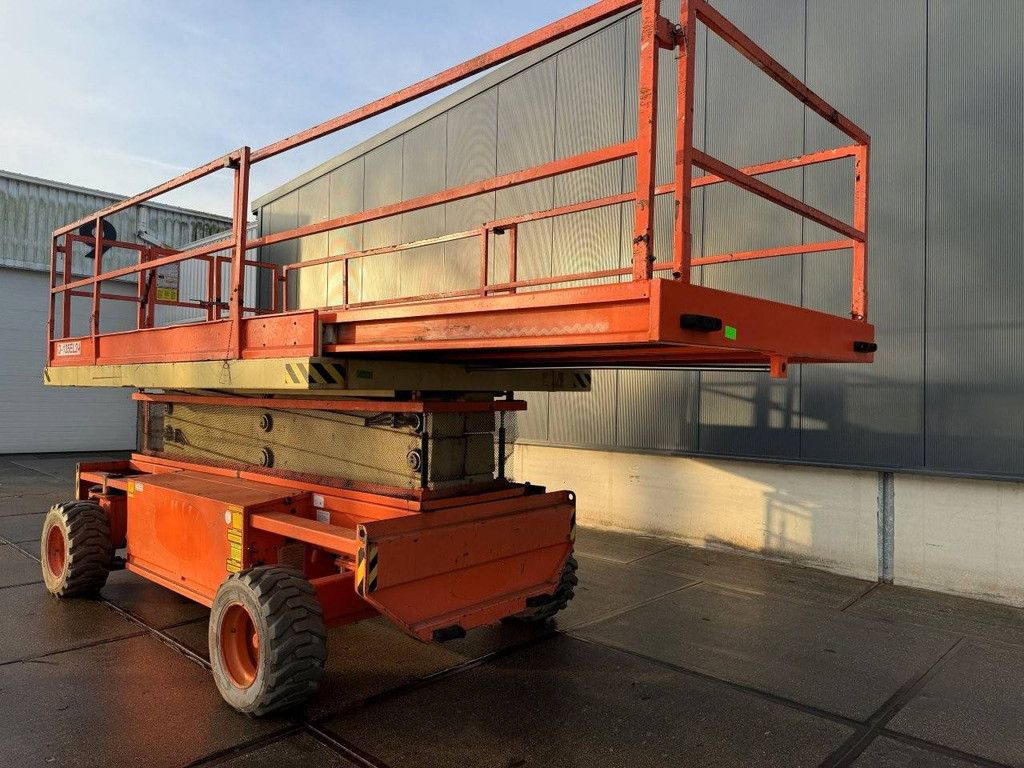 Scherenarbeitsbühne Holland Lift Monostar Q135EL24 Elektrisch 15,5 m 2010