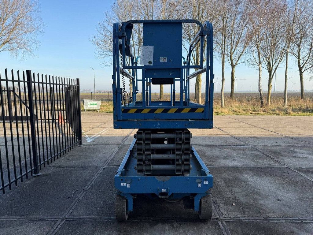 Scissor Lift Genie GS-3246 Electric 11.78m 2014