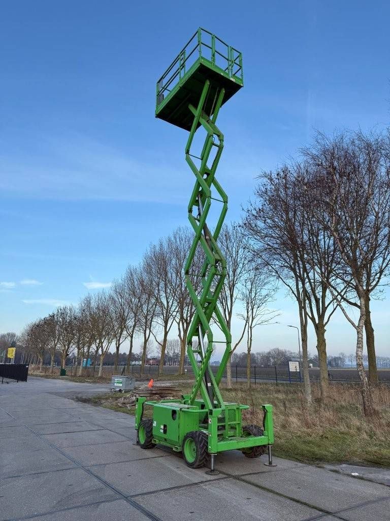 Schaarlift SkyJack SJ6832RT Diesel 11.7m 2016