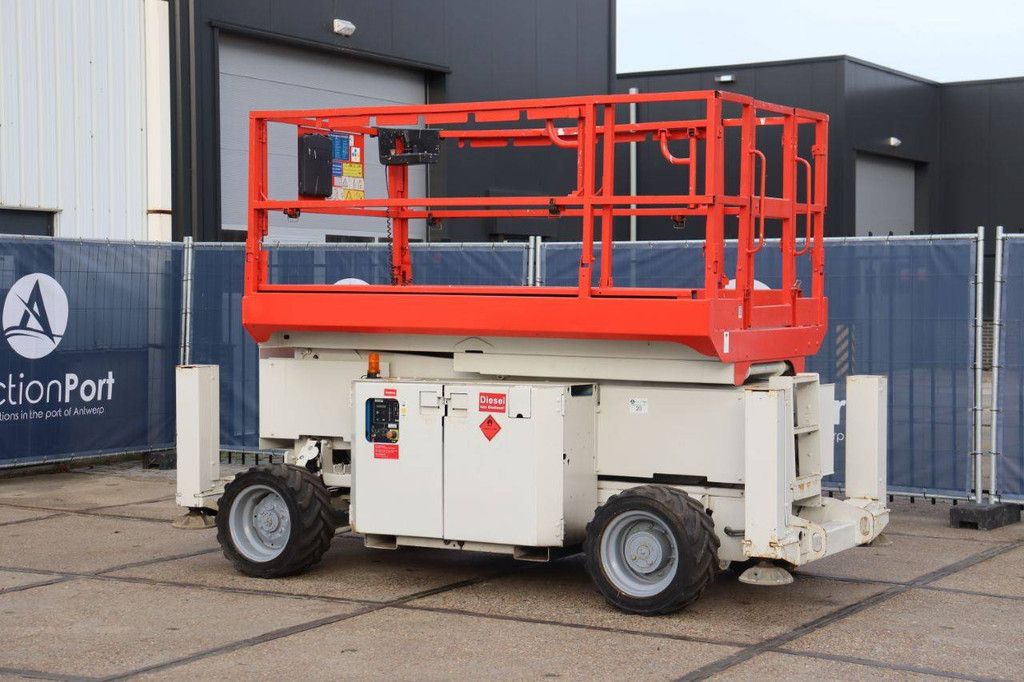 Scissor lift Genie GS-2669 Diesel 10m 2013