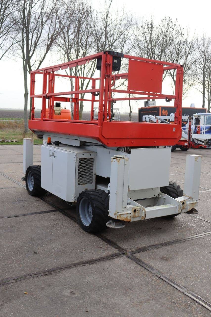Scissor lift Genie GS-2669 Diesel 10m 2013