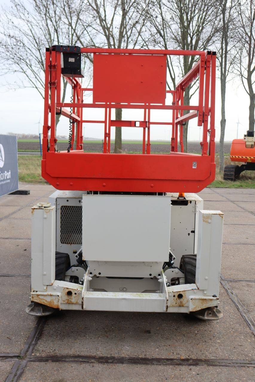 Scissor lift Genie GS-2669 Diesel 10m 2013