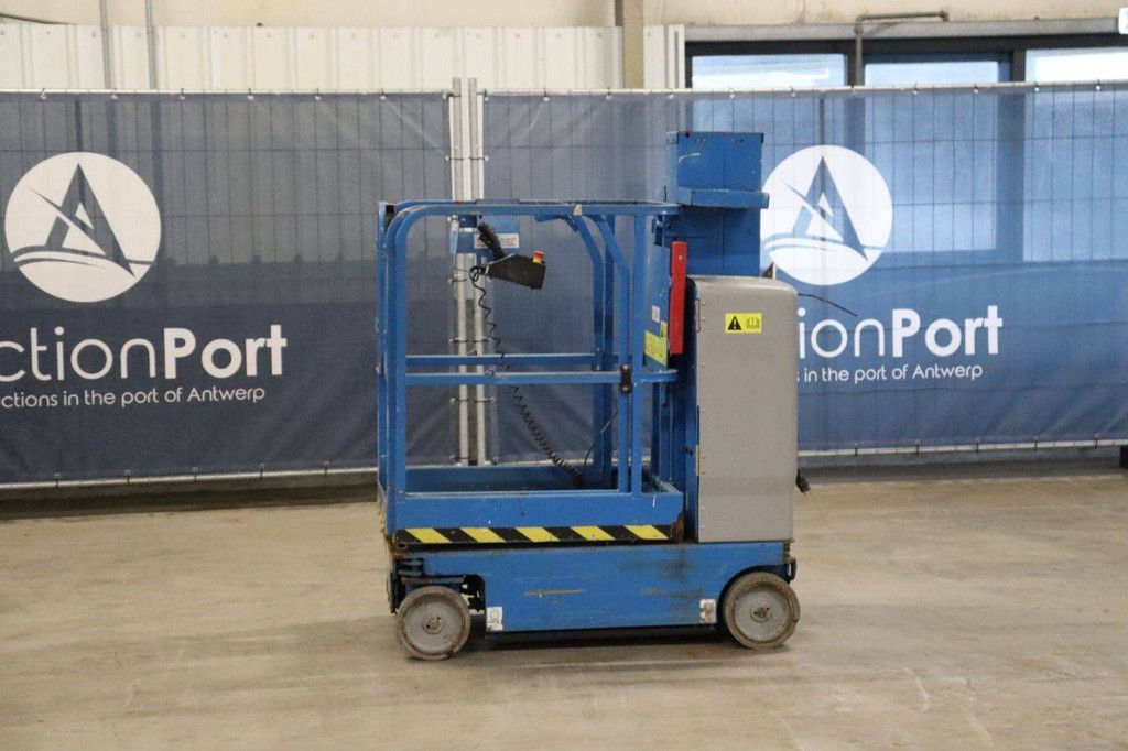 Genie GRC-12 Electric Mast Lift 5.66m 2016