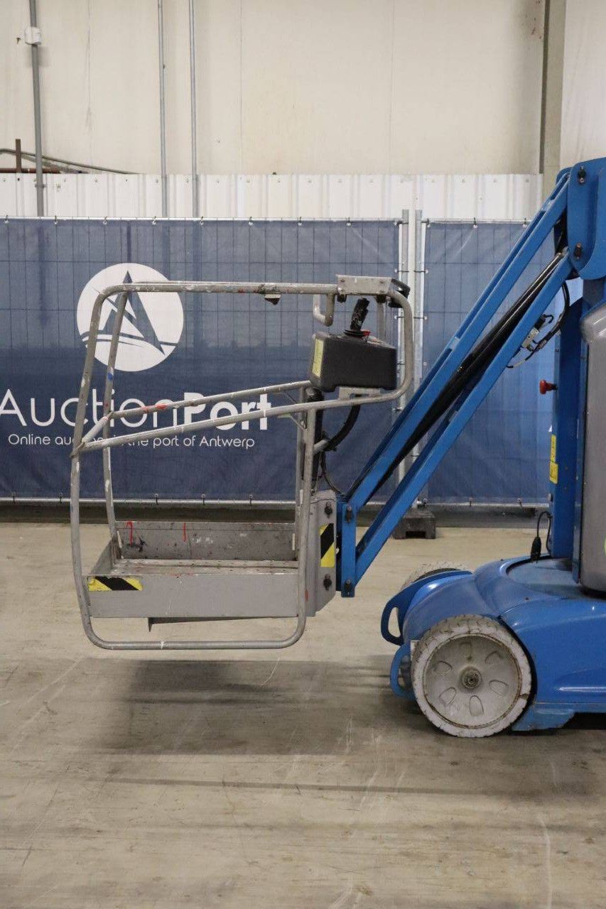 Genie GR26J Elektrischer Mastlift 9,90 m 2016