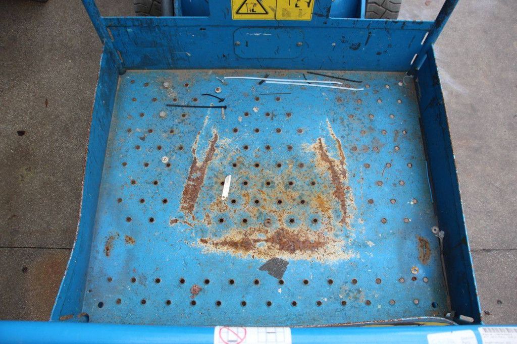 Genie GR-26J Elektrischer Mastlift 9,9 m 2016